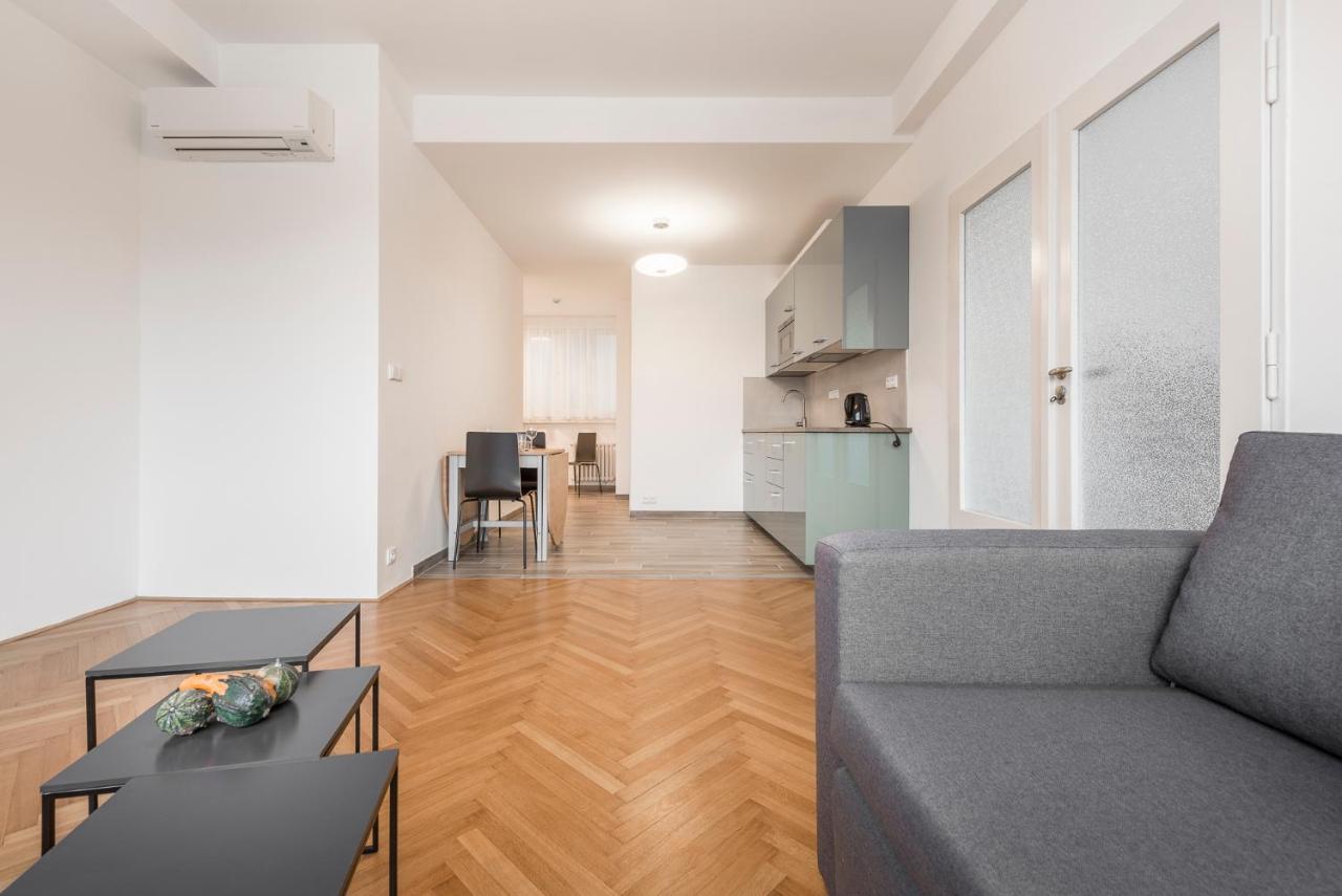 Merkur Apartments 프라하 외부 사진